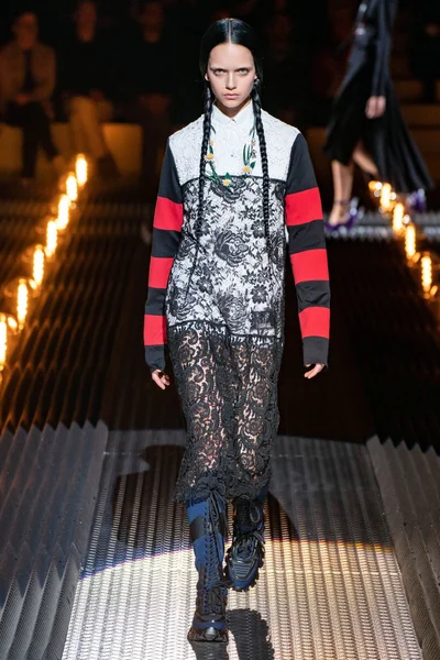 Look 36